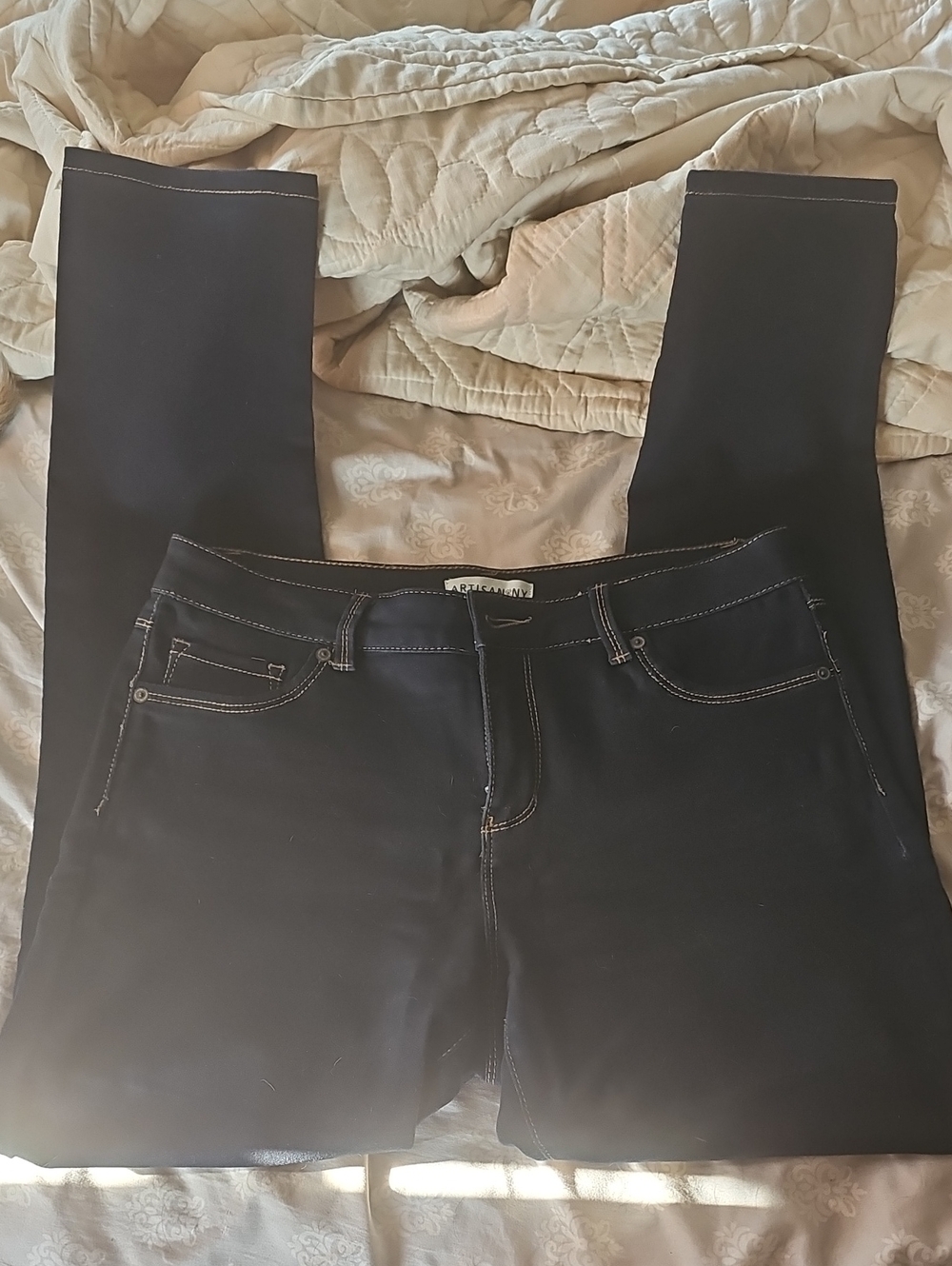 Artisan NY Dark Indigo Wash Skinny Jeans